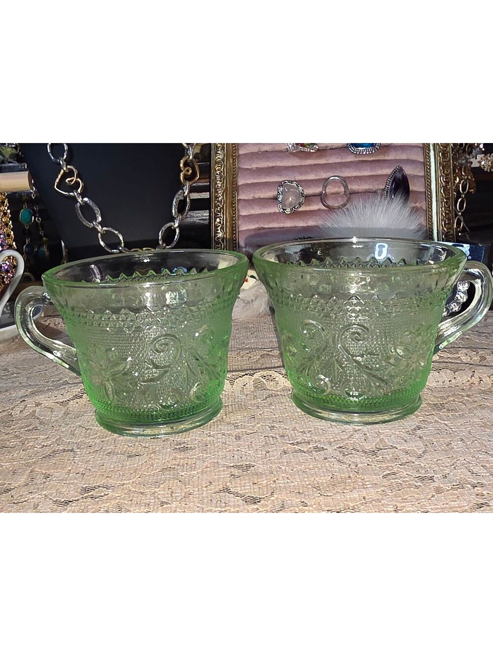 Chantilly green cups